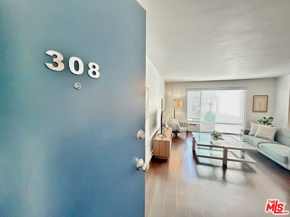5805 W 8th St Unit: 308