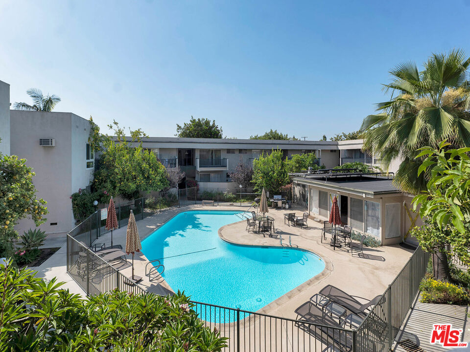 3166 S Sepulveda Blvd Unit: 22