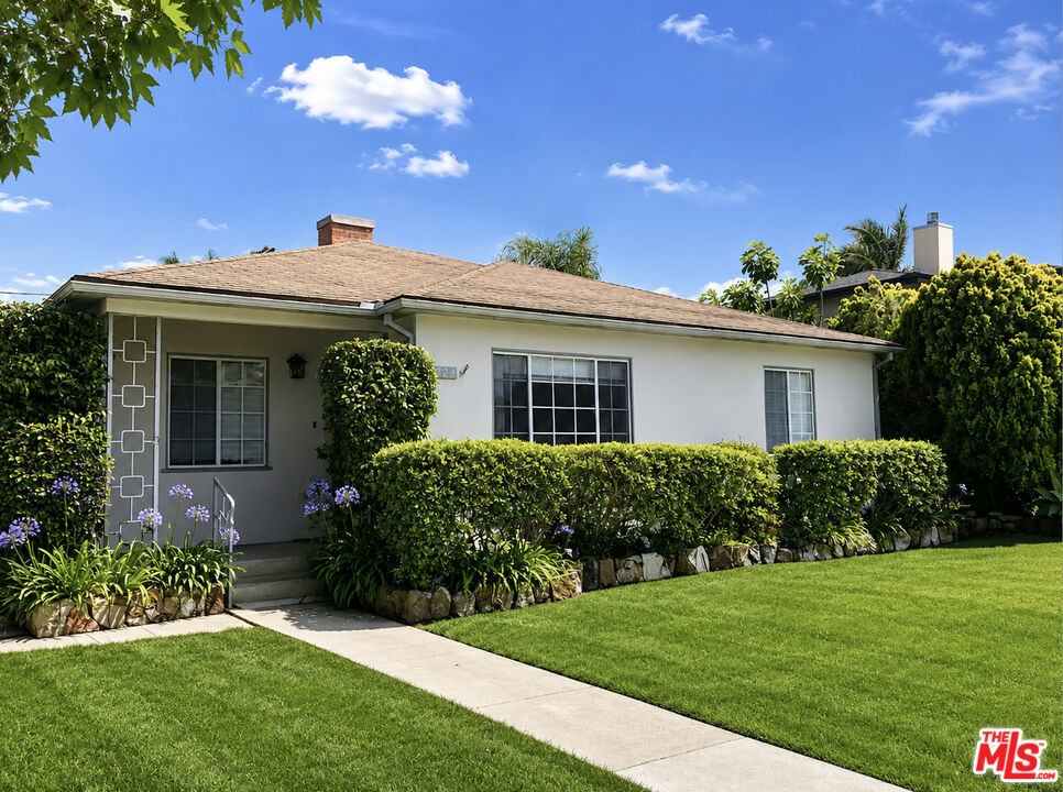 12024 National Blvd