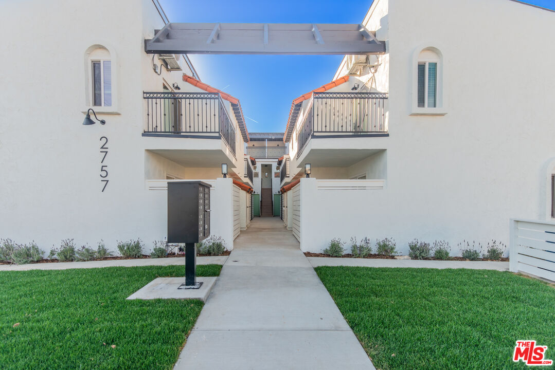 2757 Andreo Ave Unit: 3