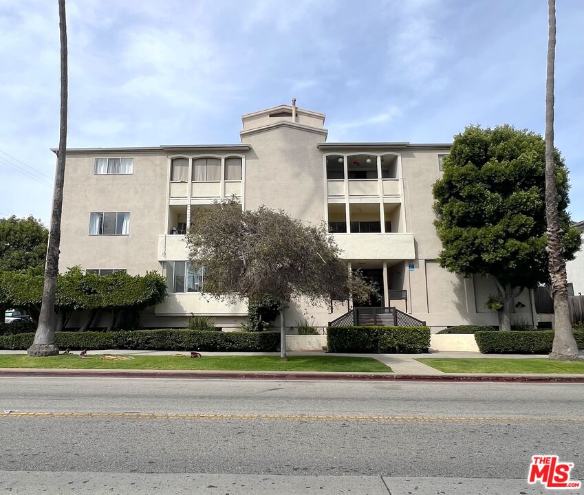 1101 Lincoln Blvd Unit: 1A