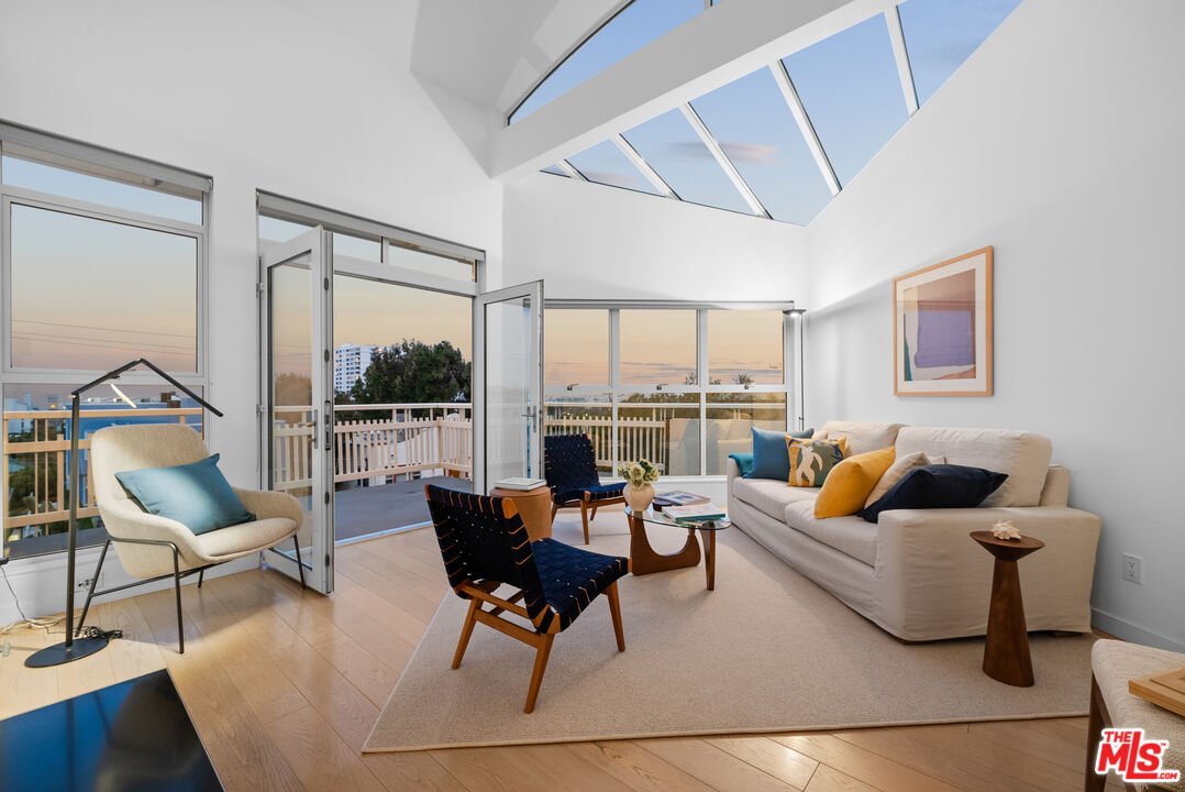 2913 3rd St Unit: 304