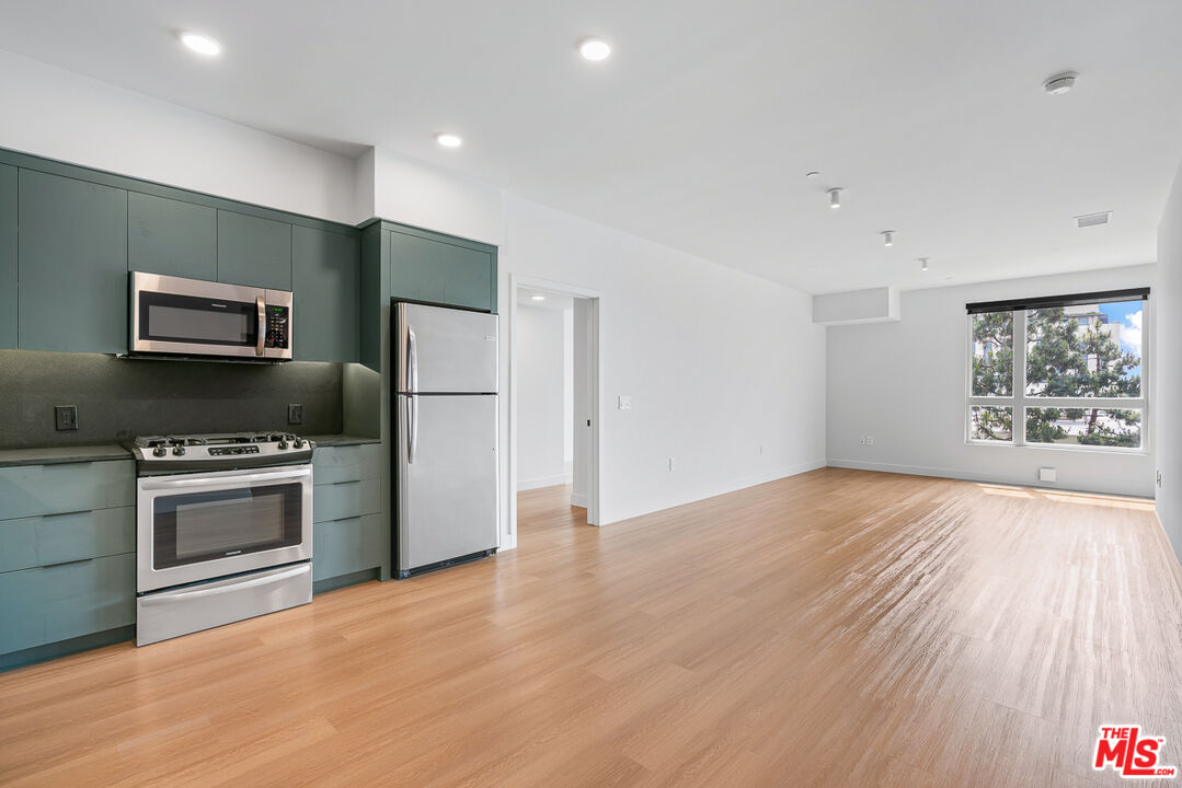 10601 Washington Blvd Unit: 720