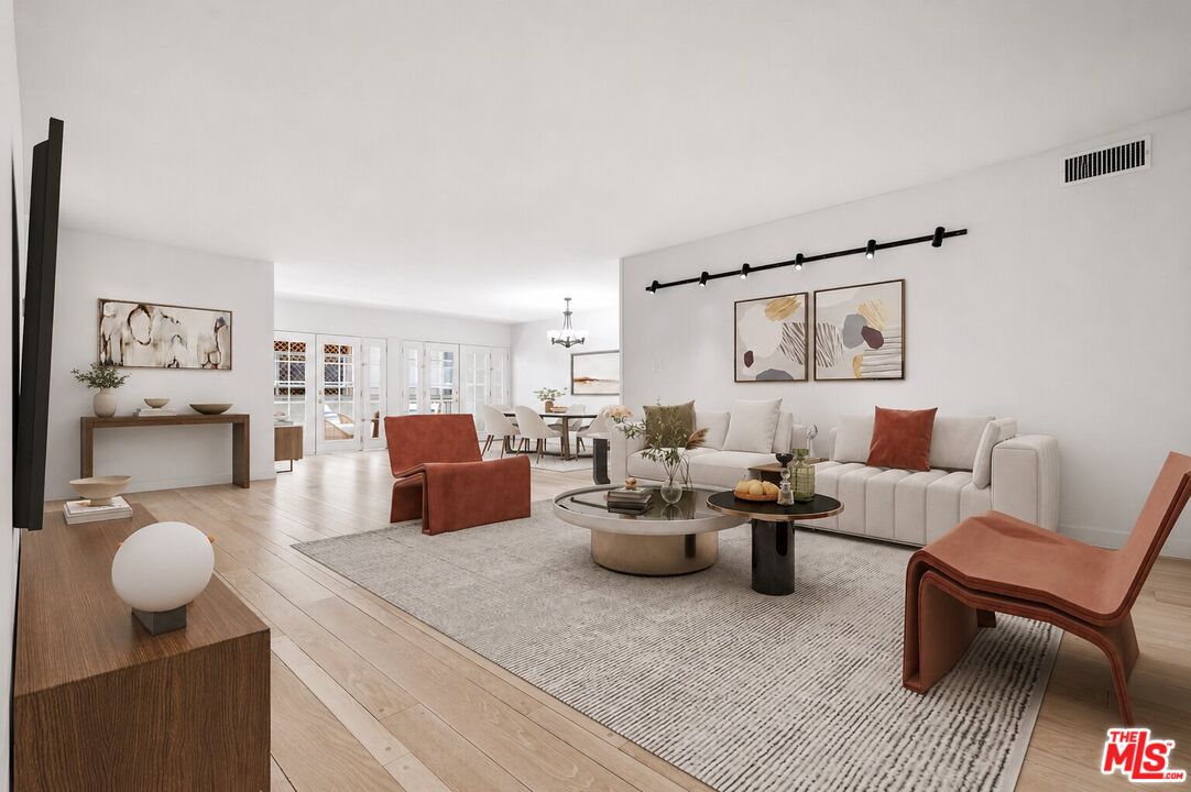 11970 Montana Ave Unit: 104