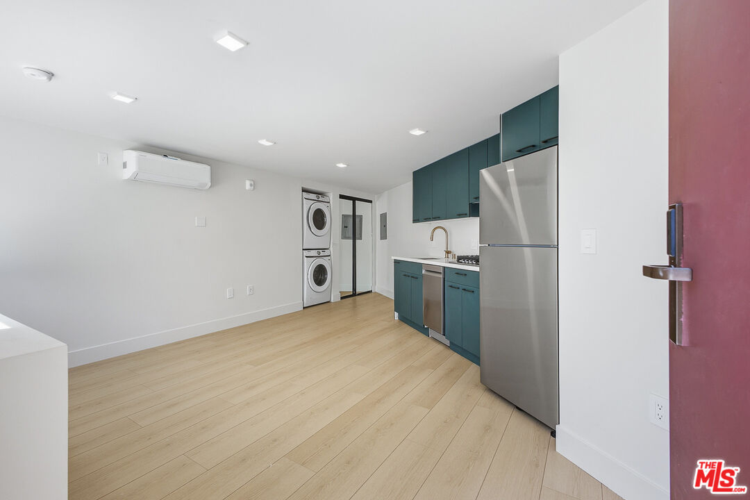 12425 Texas Ave Unit: 5