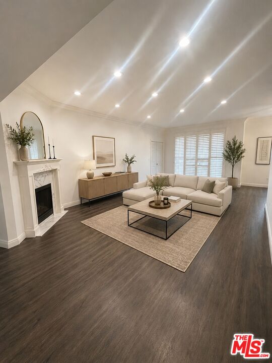 1818 Pelham Ave Unit: 103