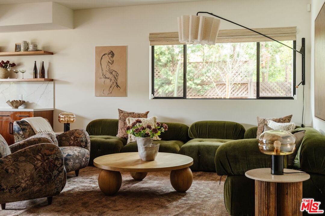 3214 Highland Ave Unit: 4