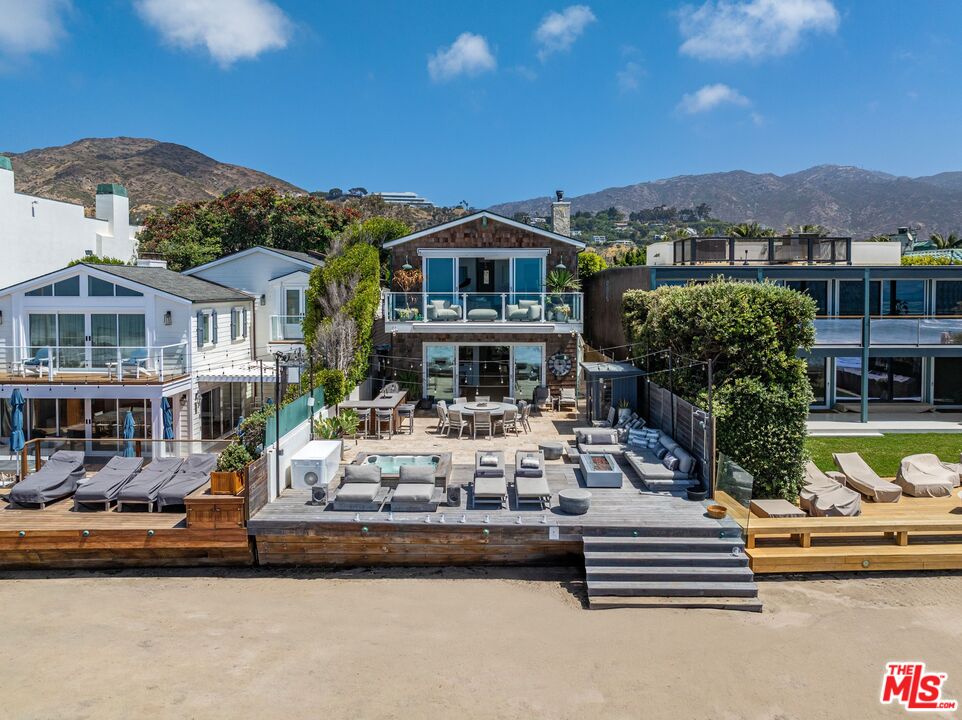 23812 Malibu Rd