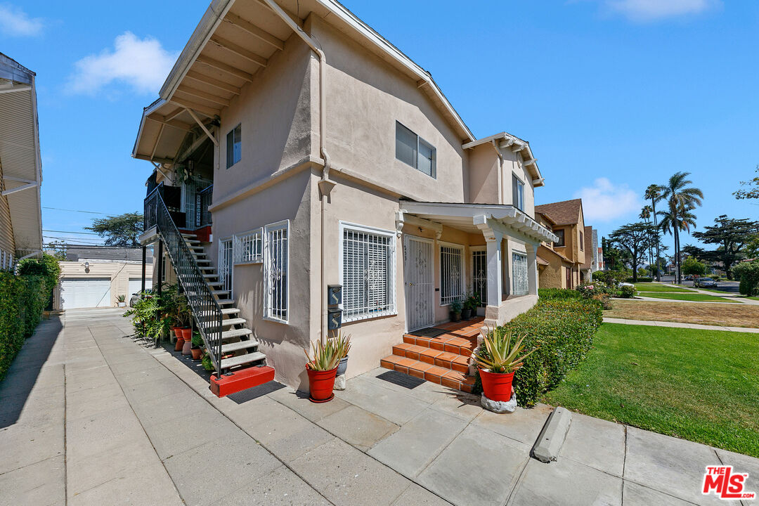 2531 6th Ave