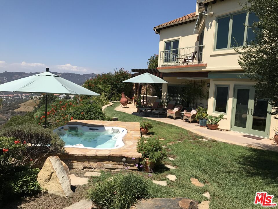 16878 Charmel Ln