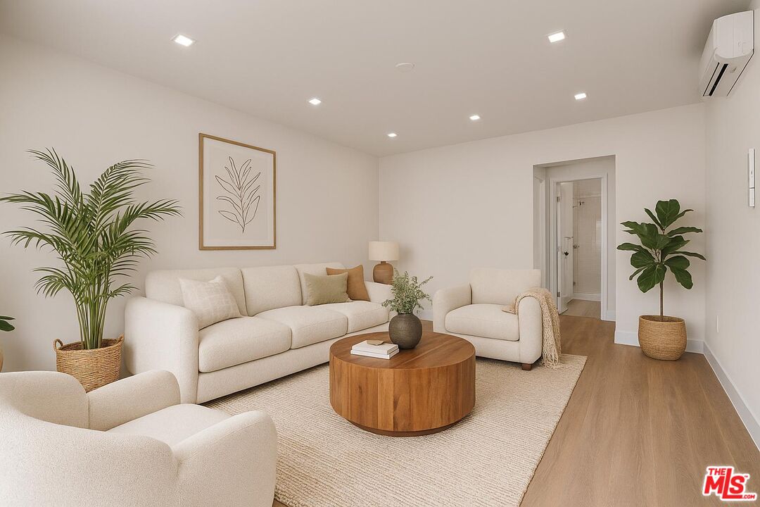 420 S Sepulveda Blvd Unit: 9