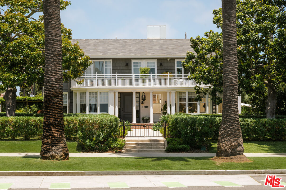 401 Ocean Ave Unit: 2
