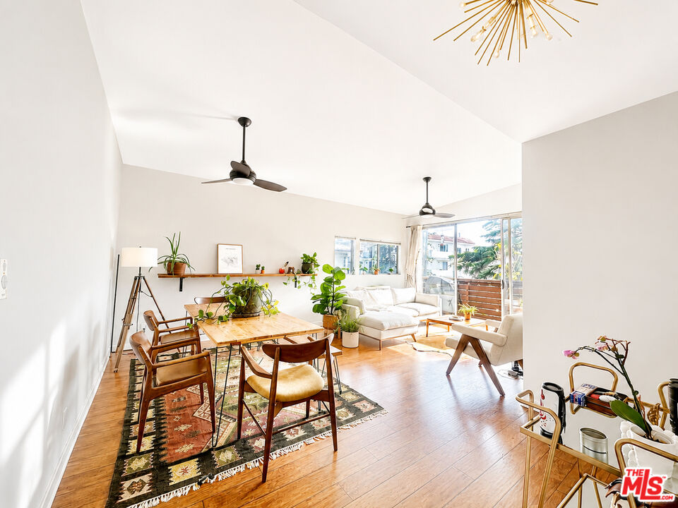 1043 12th St Unit: 6