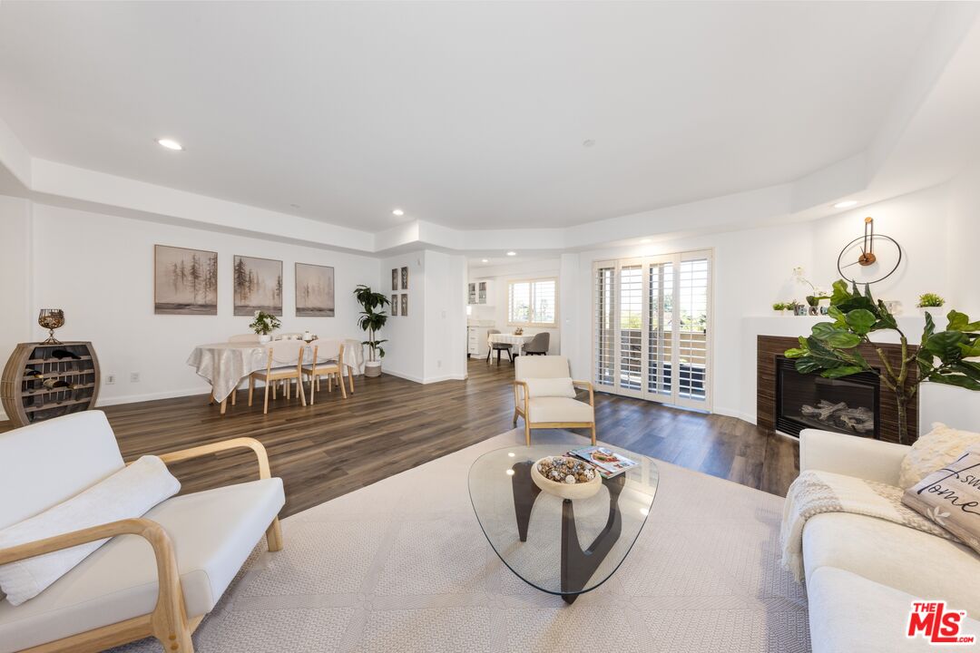 11766 W Sunset Blvd Unit: 302