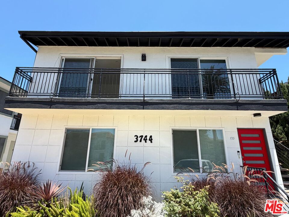 3744 Westwood Blvd Unit: 4