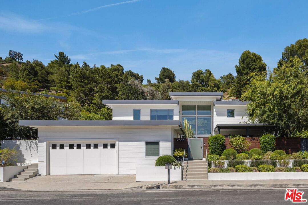2536 Pesquera Dr