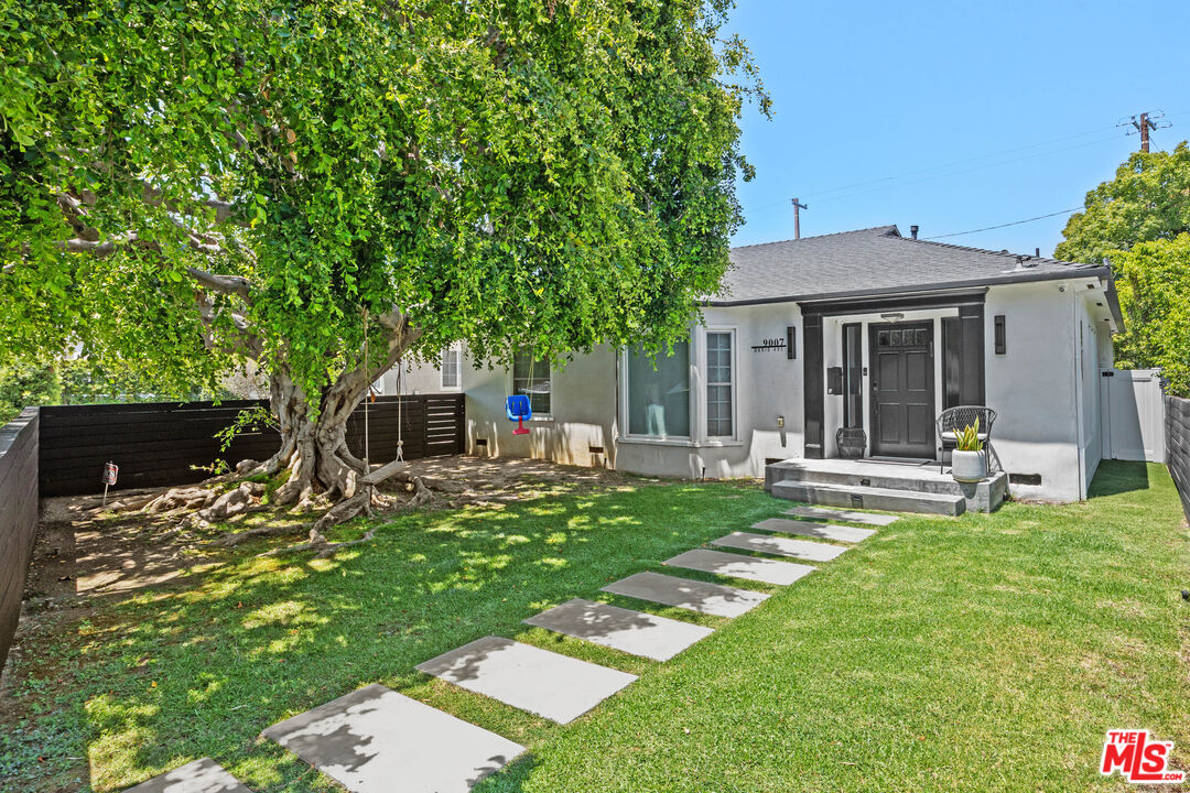 9007 David Ave