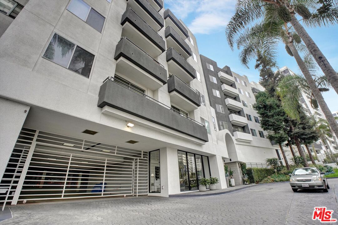 10600 Wilshire Blvd Unit: 414