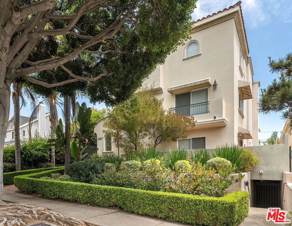 1107 Princeton St Unit: 105