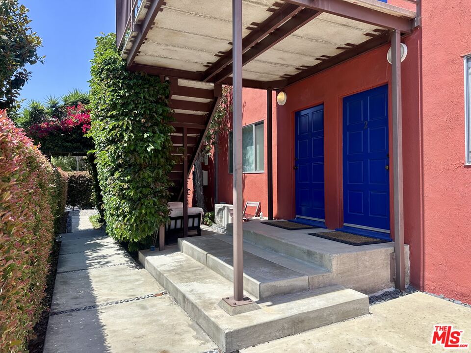502 Westminster Ave Unit: 2