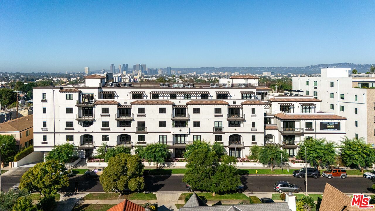1333 S Orange Grove Ave Unit: PH506