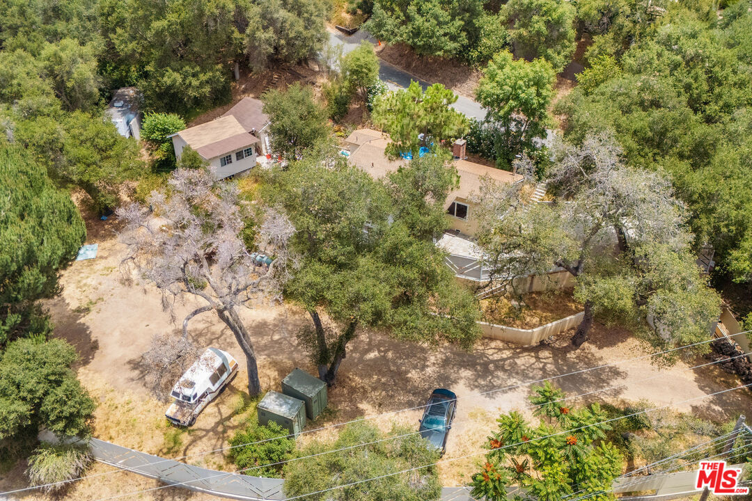 360 N Topanga Canyon Blvd