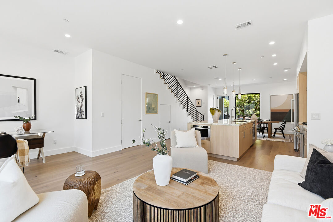 4095 Sawtelle Blvd Unit: C