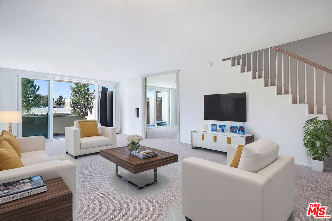 540 Kelton Ave Unit: 306
