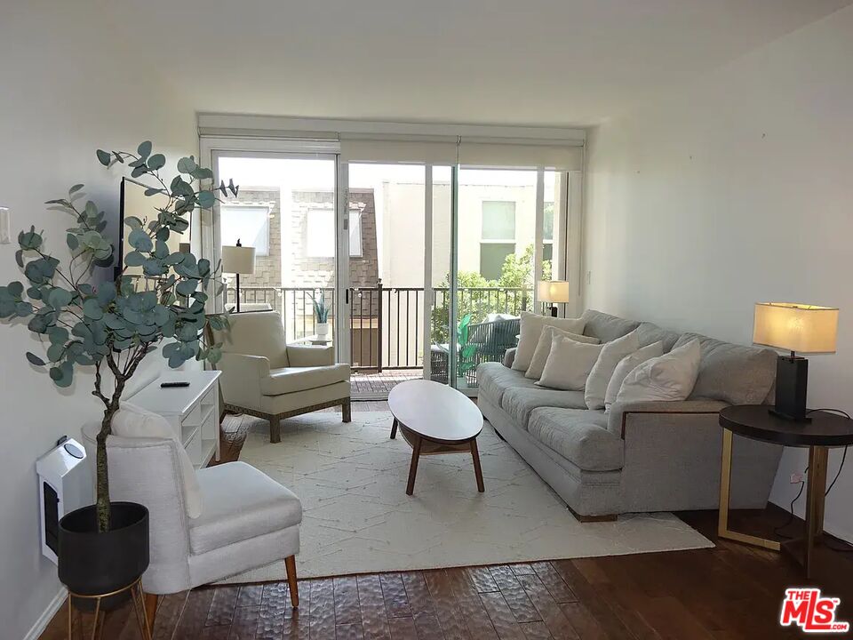 23901 Civic Center Way Unit: D164