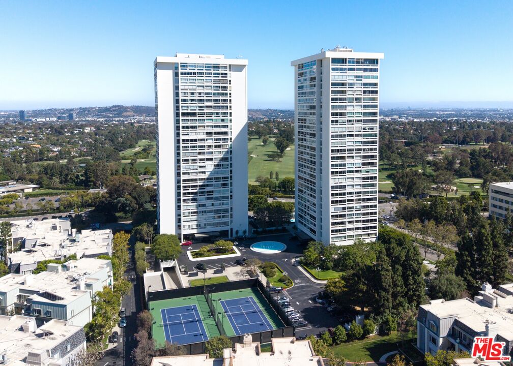 2220 Avenue Of The Stars Unit: 2701