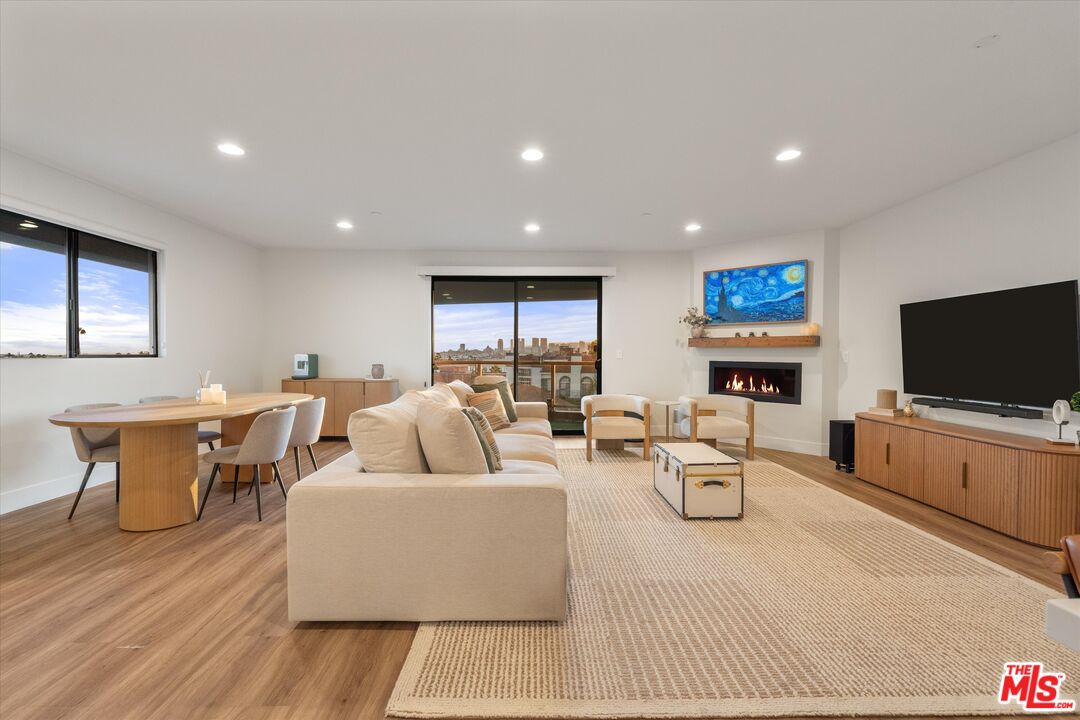 5826 W Olympic Blvd Unit: 401