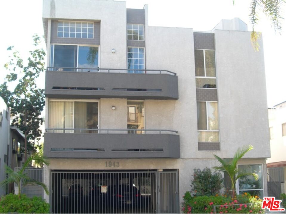 1943 Selby Ave Unit: 101