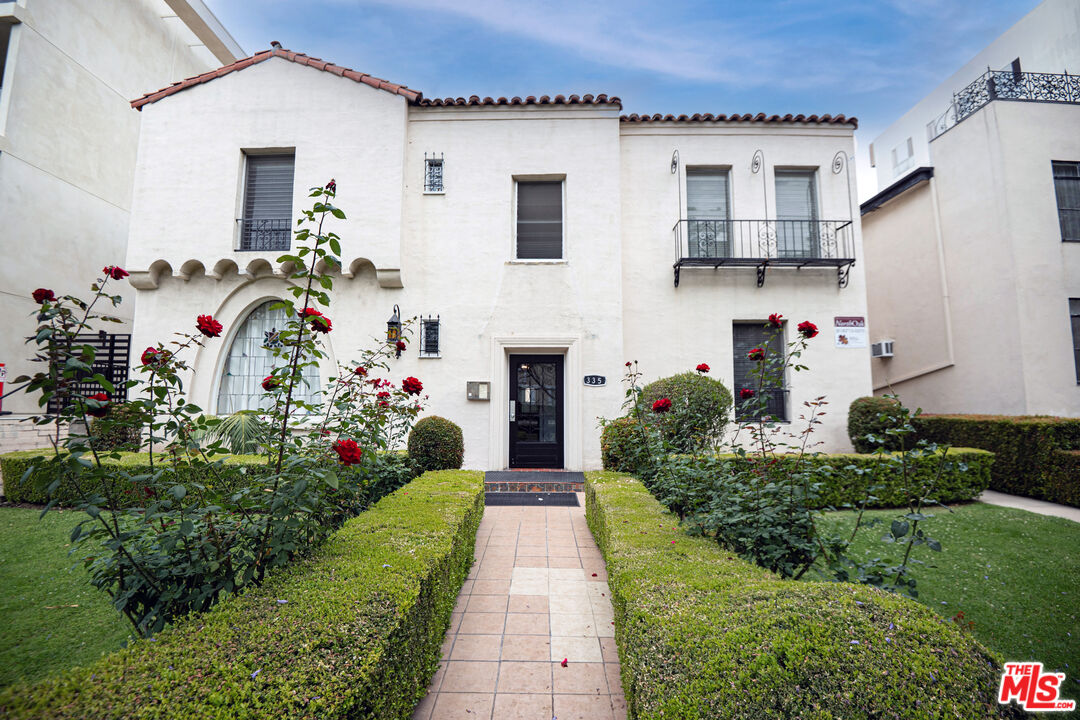 335 N Palm Dr
