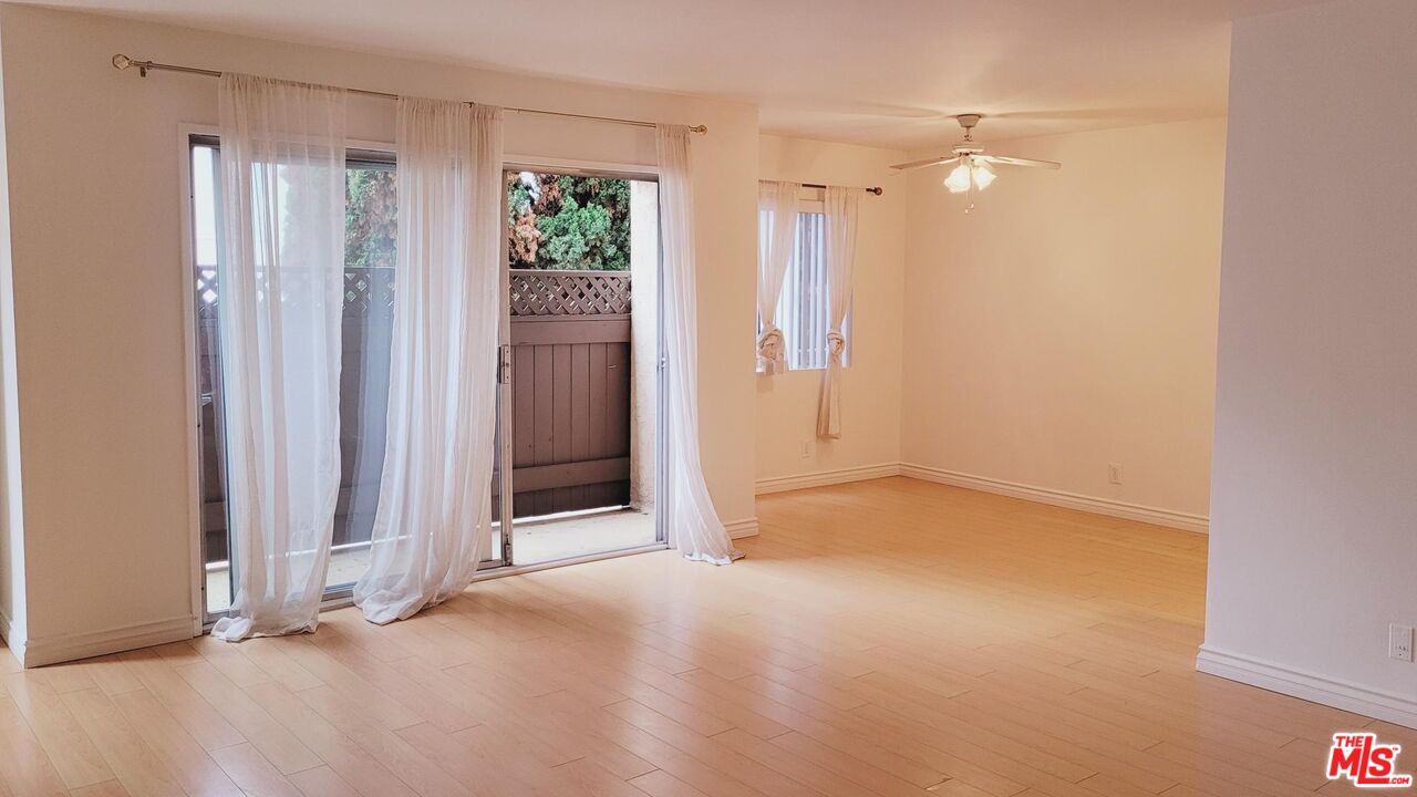 818 7th St Unit: 4