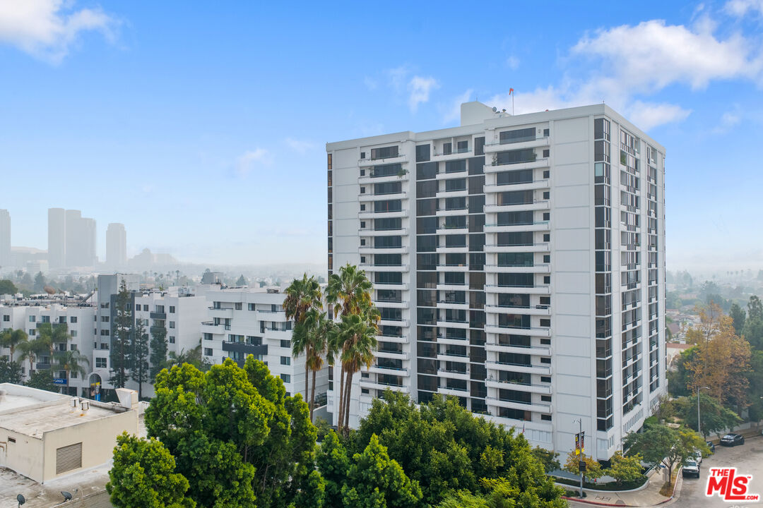 10660 Wilshire Blvd Unit: 703