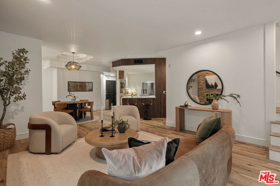 1160 Granville Ave Unit: 104