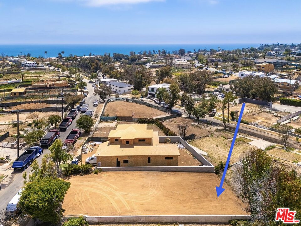 629 N Las Casas Ave
