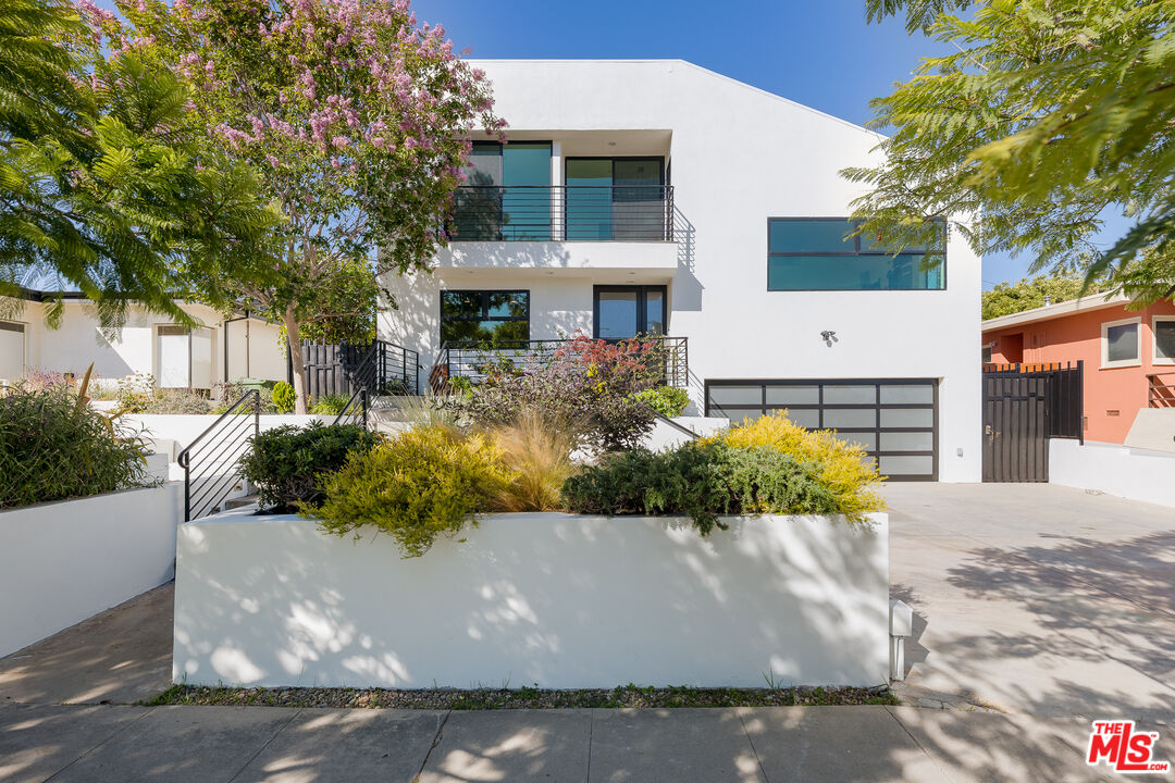 3470 Cabrillo Blvd