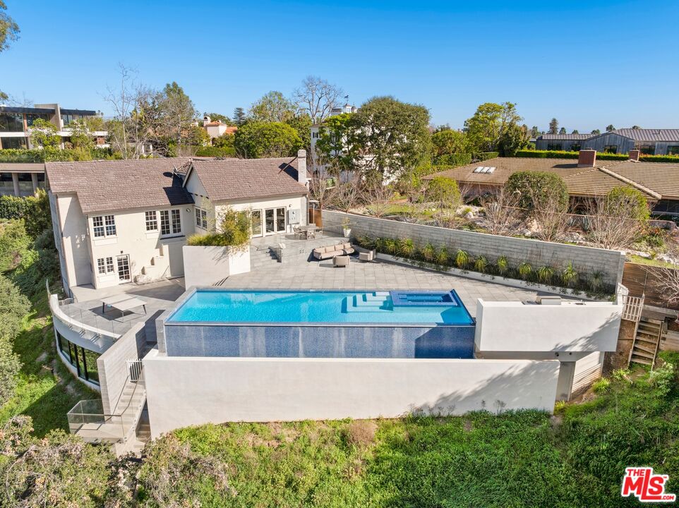 357 Crown Dr