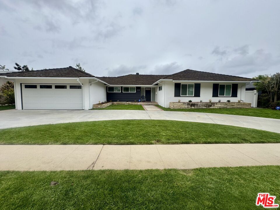 1410 Jonesboro Dr