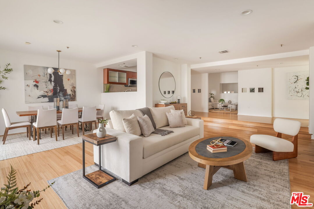 12011 Goshen Ave Unit: 105