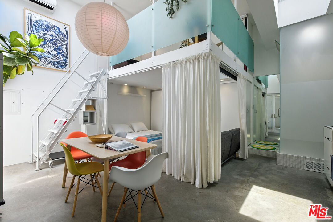 2722 6th St Unit: Unit B