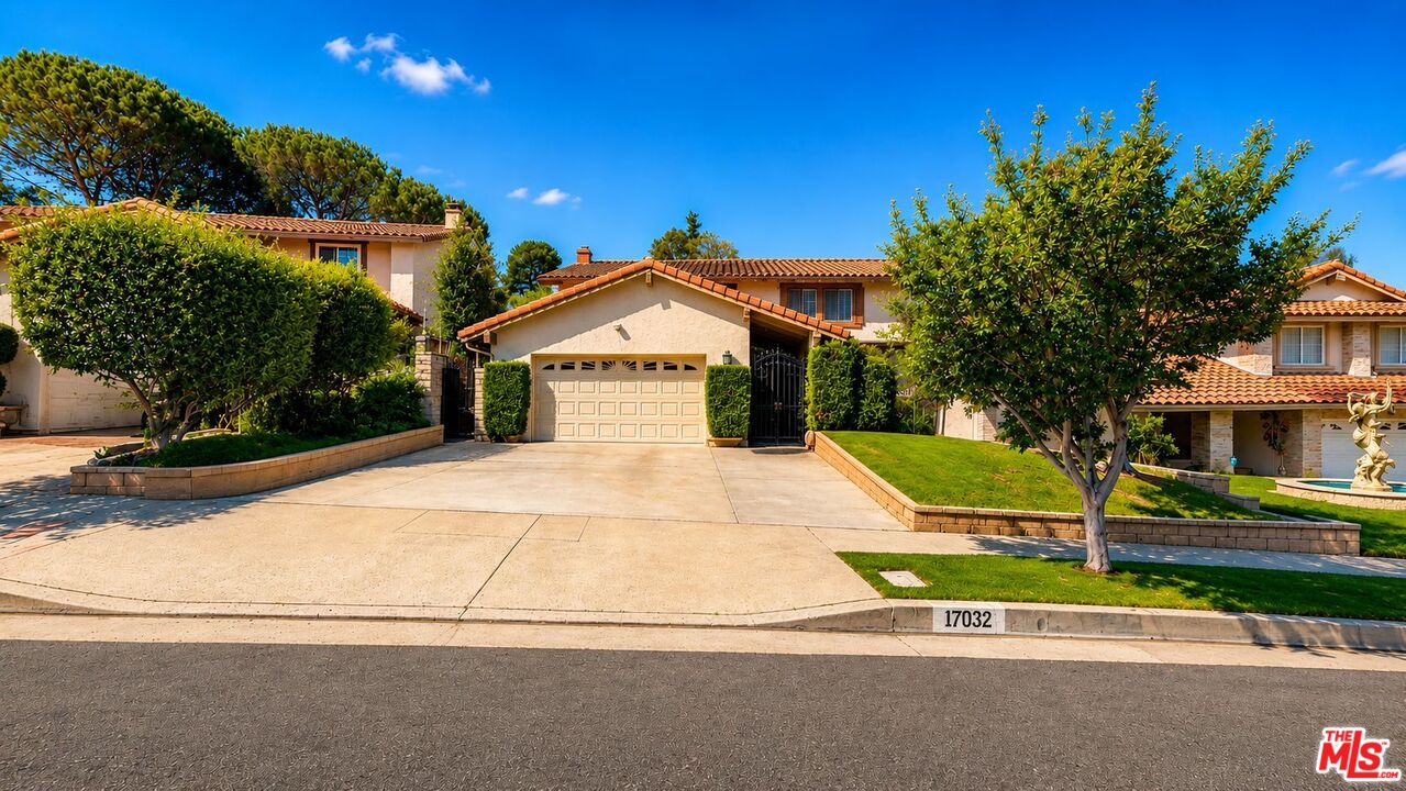 17032 Goya St