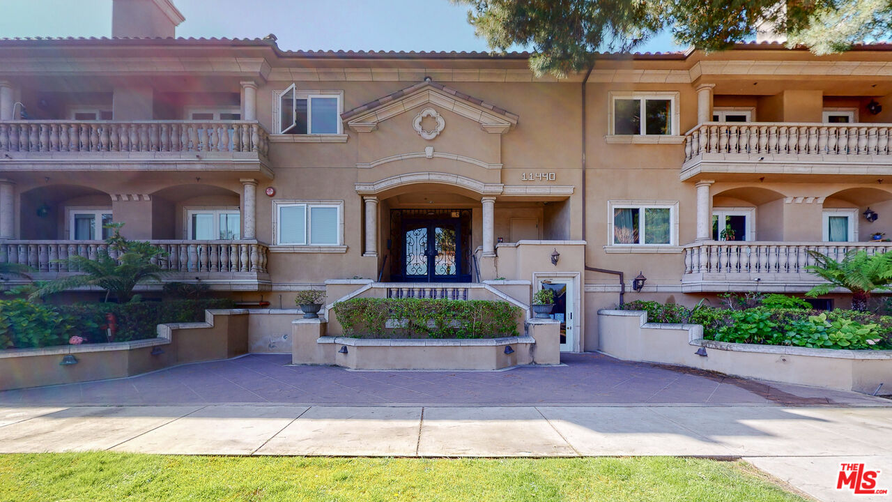 11440 National Blvd Unit: 2