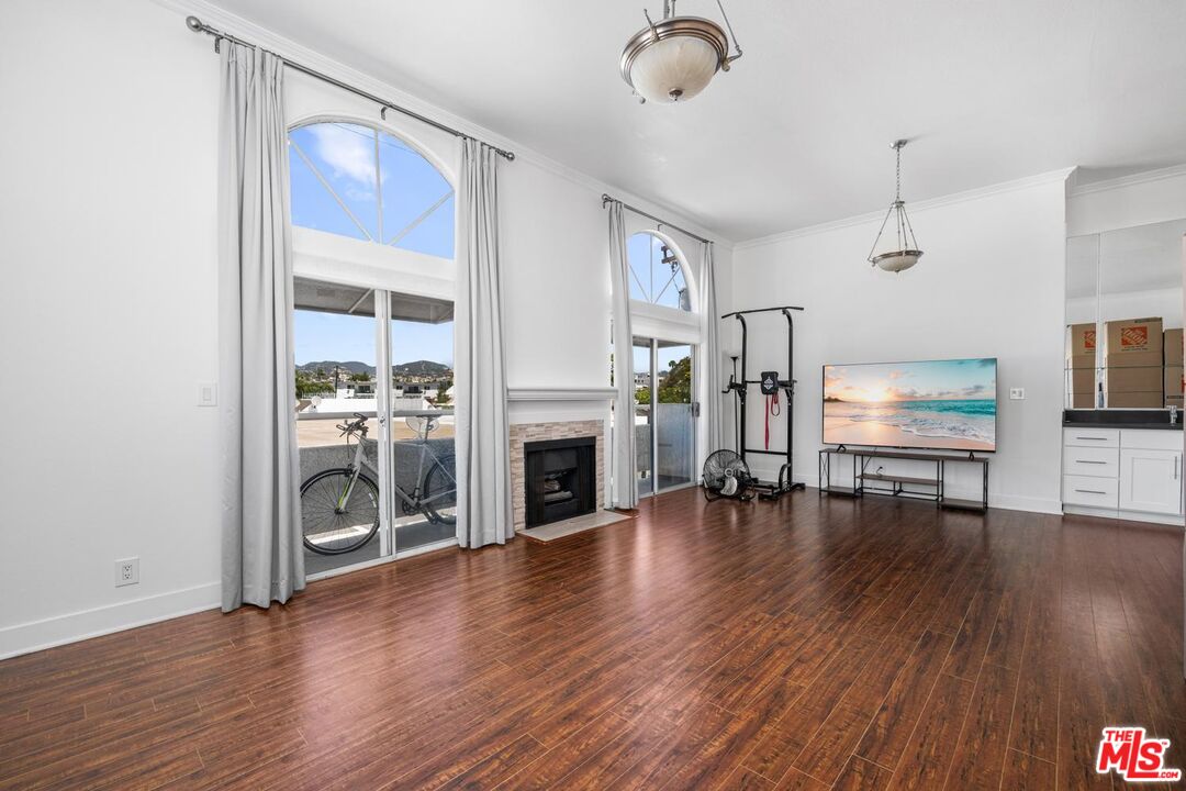 12001 Goshen Ave Unit: 303