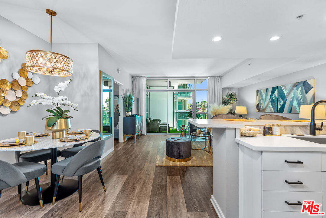 Photo of 13700 Marina Pointe Dr, Marina Del Rey, CA 90292