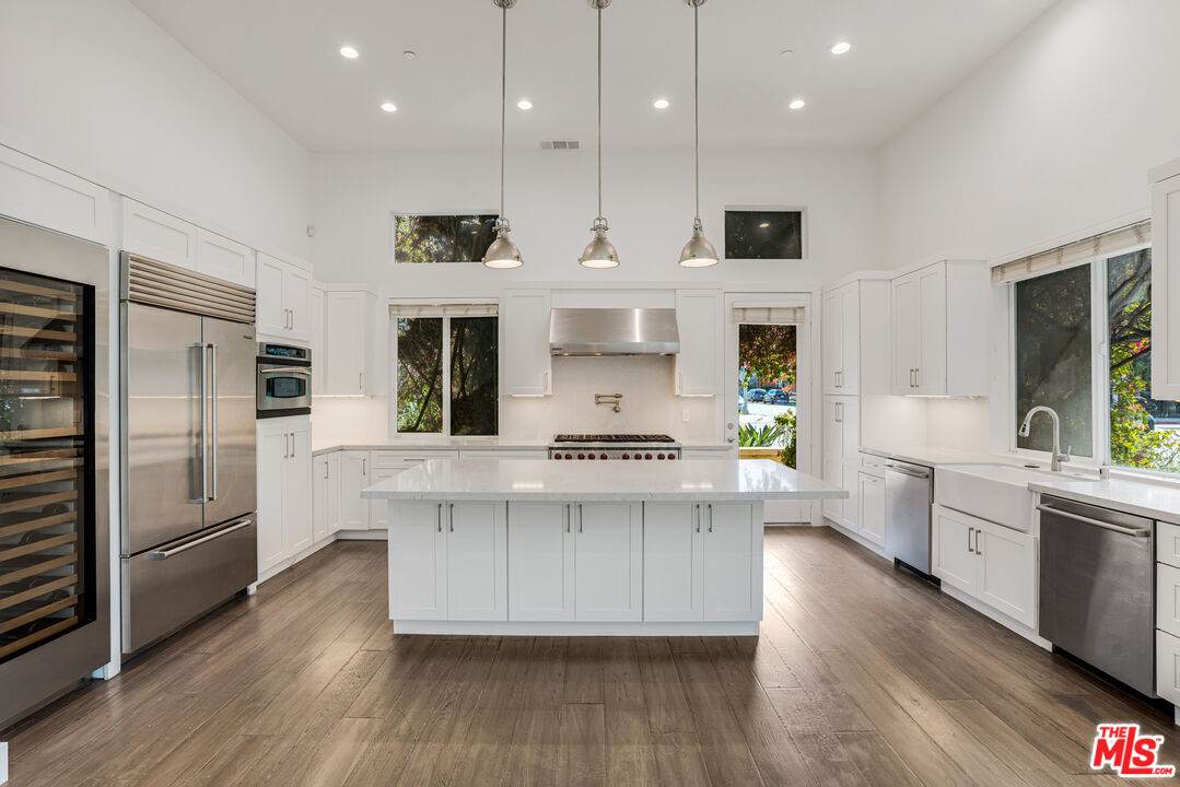 Photo of 5744 Celedon Crk, Playa Vista, CA 90094
