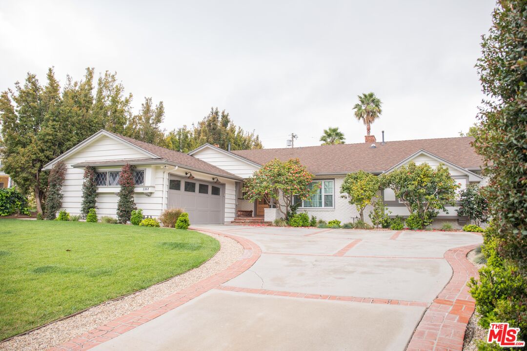 3361 Patricia Ave