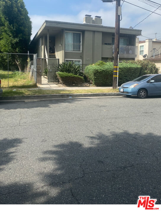 Photo of 320 Lime St, Inglewood, CA 90301