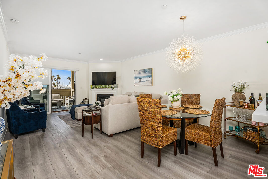 たかさま専用 90802 Condos & Apartments for Sale - Ali Jack